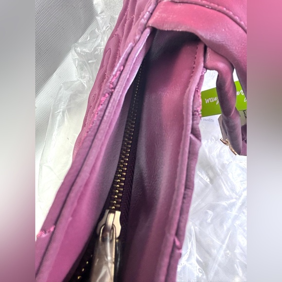 Sam Edelman Ethyl Top Zip E/W Tote. Bordeau. - Picture 11 of 16